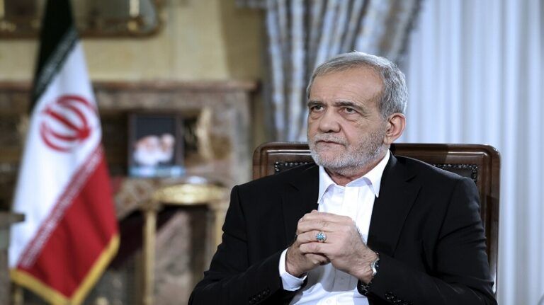 لاريجاني: إيران مستمرة في المفاوضات النووية مع واشنطن وتتمسك بحقوقها السيادية