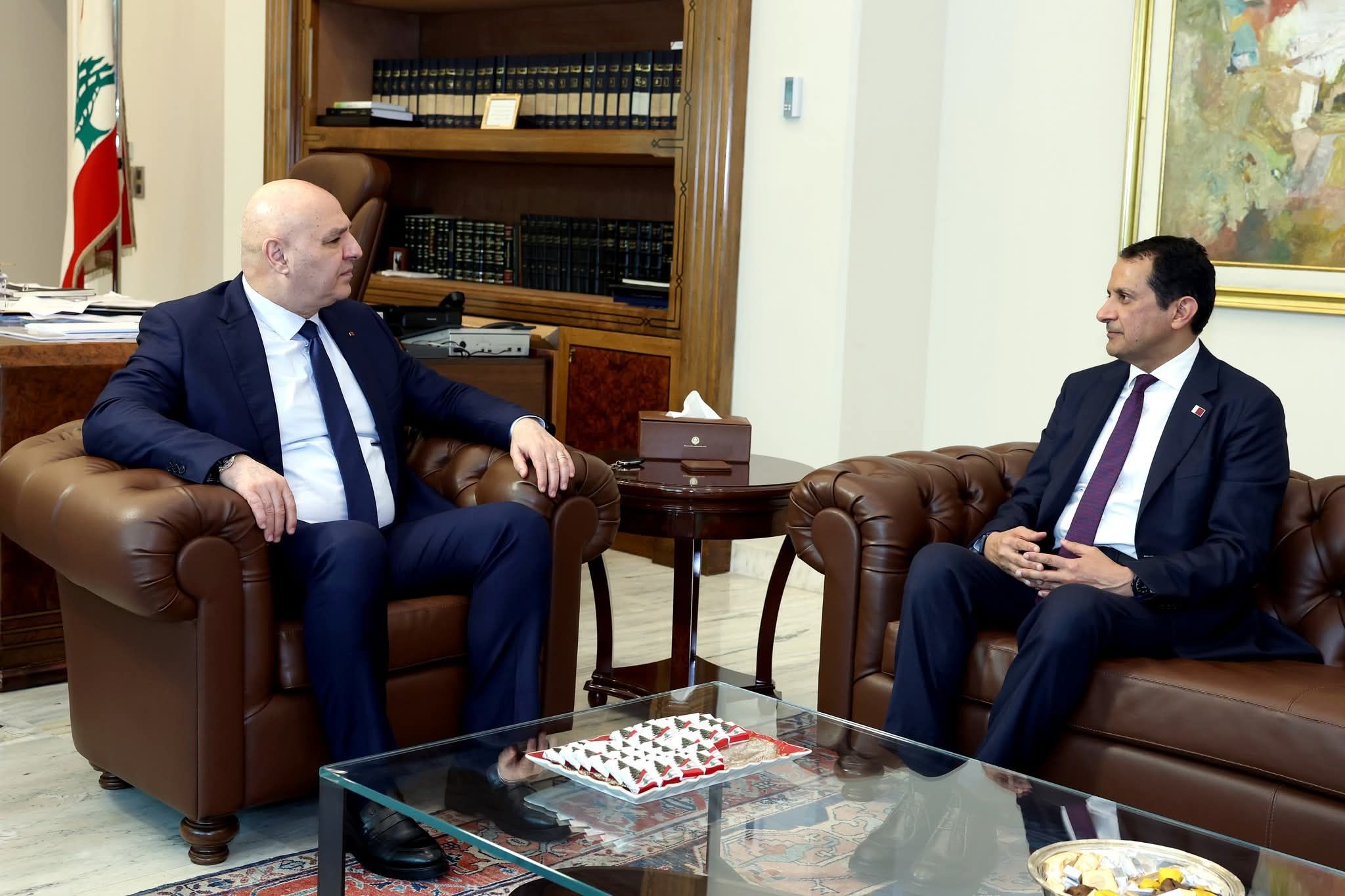 عون يبحث مع السفير القطري التطورات ويؤكد تضامن لبنان مع قطر في مواجهة الاعتداءات