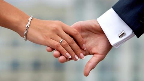 فرحةُ زفاف تنقلب إلى مأساة...