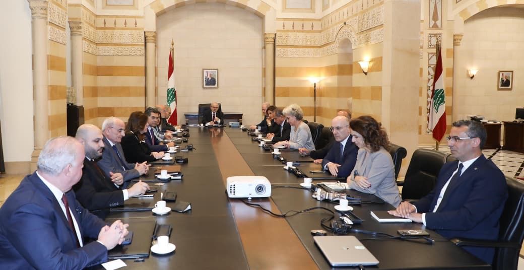 مفاوضات واشنطن والنزوح على طاولة السراي... ونداء دولي مرتقب الجمعة