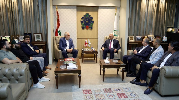 شقير يستقبل وفداً لبنانياً من الاغتراب ويثمن المبادرات الإنسانية