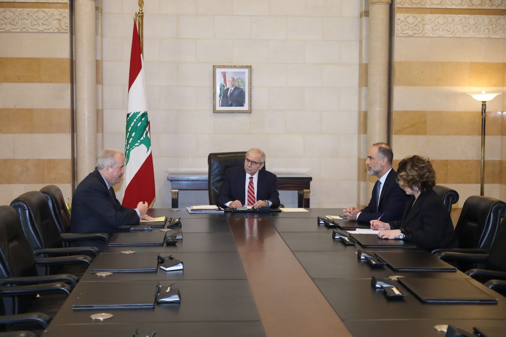 نواف سلام يشدد على تسريع مراجعة وتحصيل إيرادات الأملاك البحرية