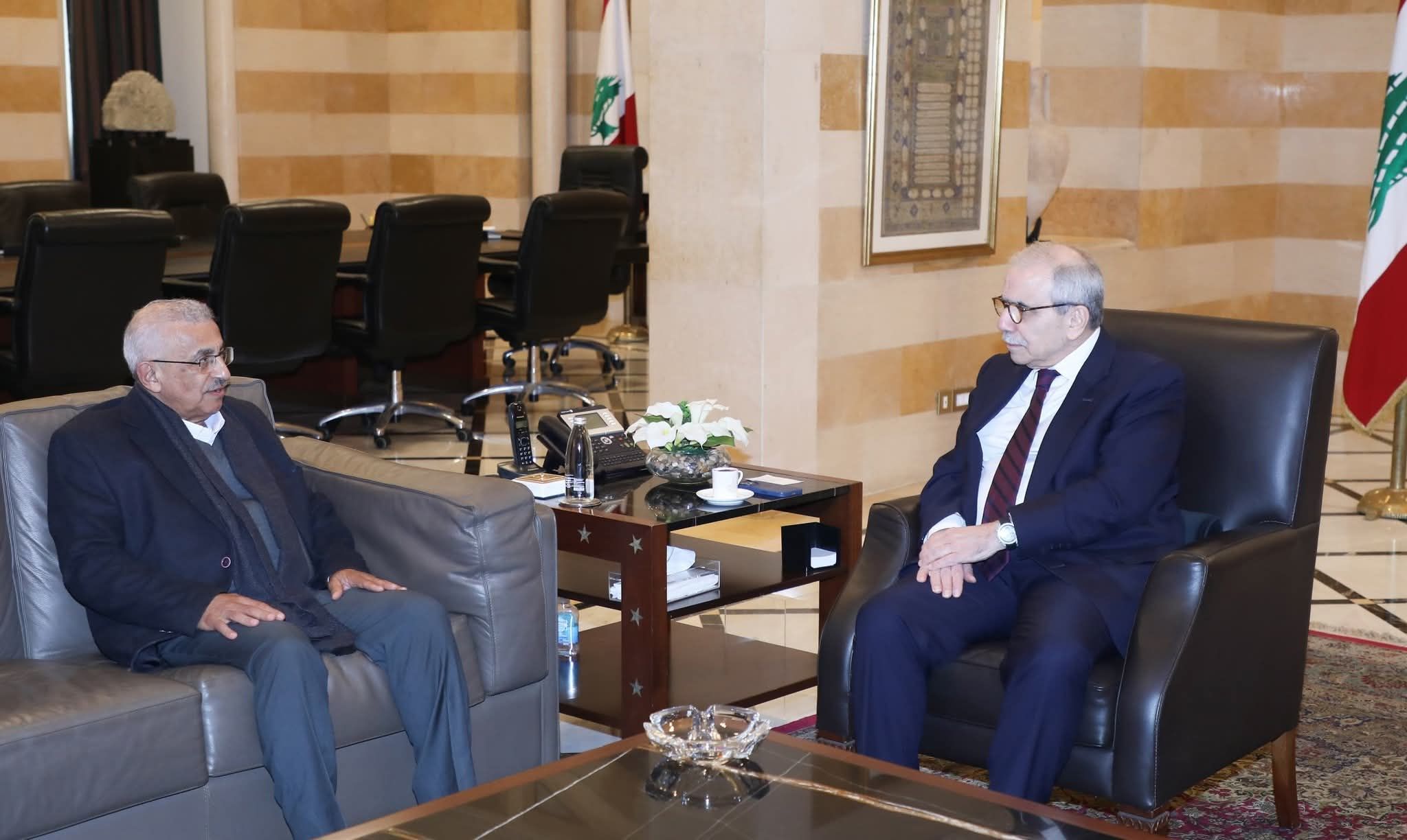 سلام وسعد يبحثان أزمة نفايات صيدا ومستشفى المدينة