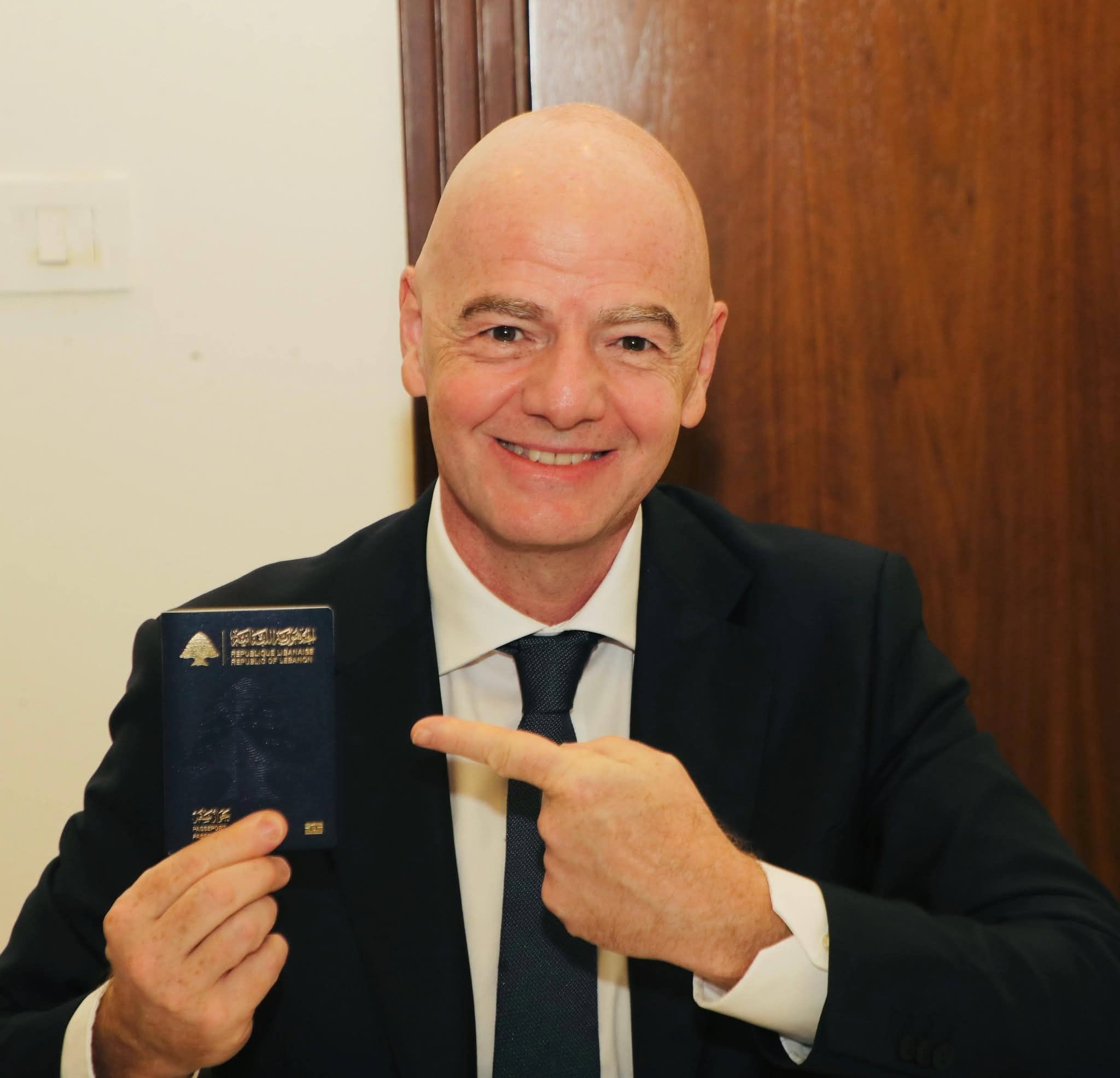 جياني إنفانتينو يحصل على الجنسية اللبنانية ويعزز دعمه لكرة القدم المحلية