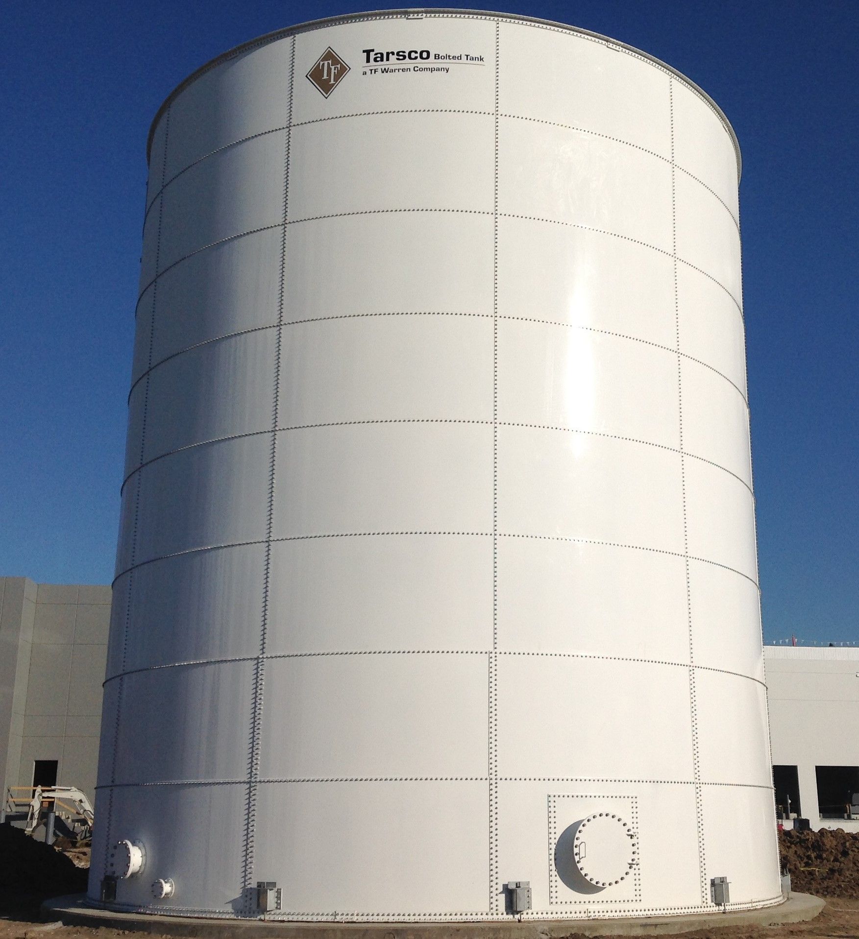 Powder coated bolted storage tank