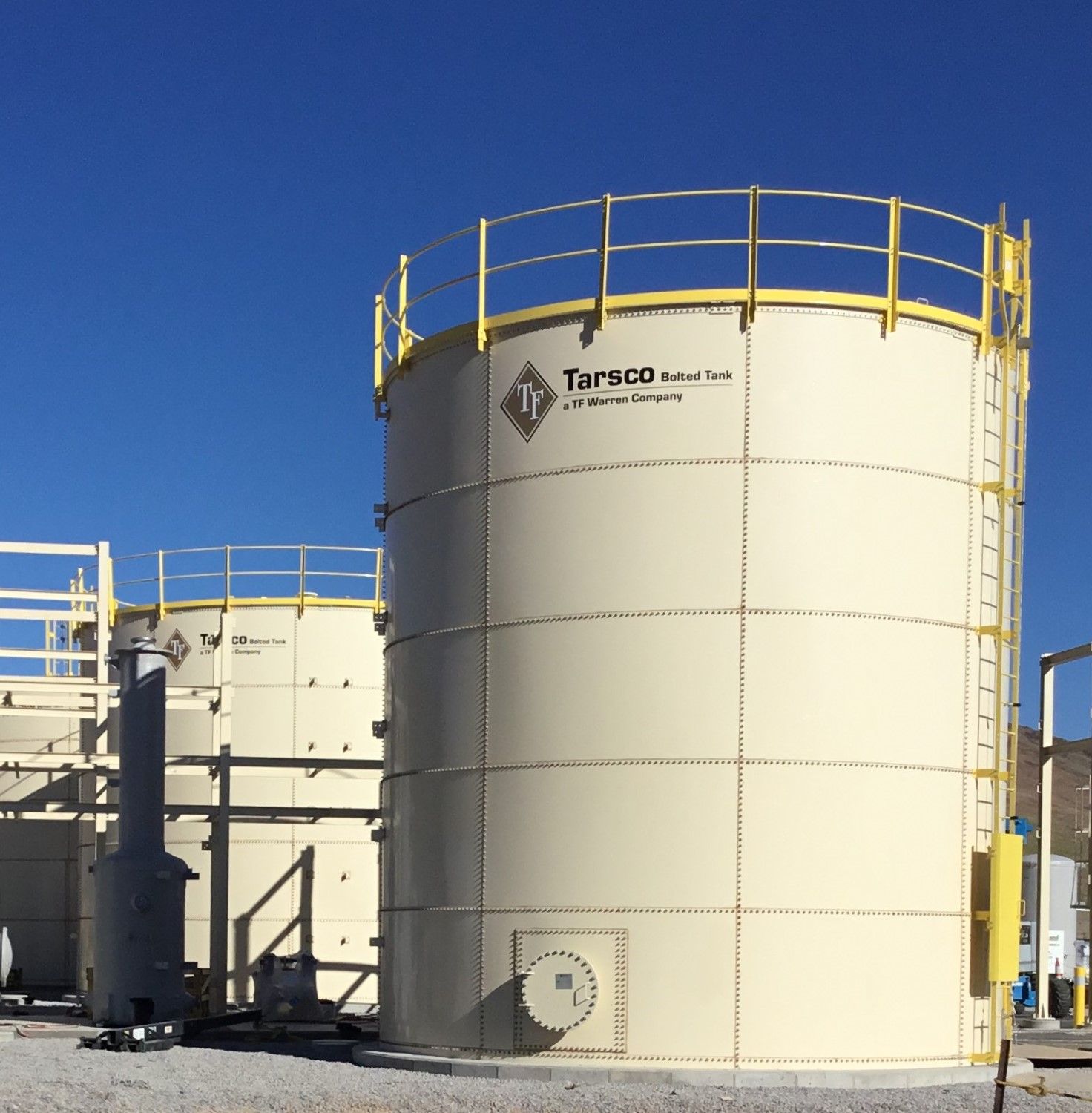 Powder coated bolted storage tank