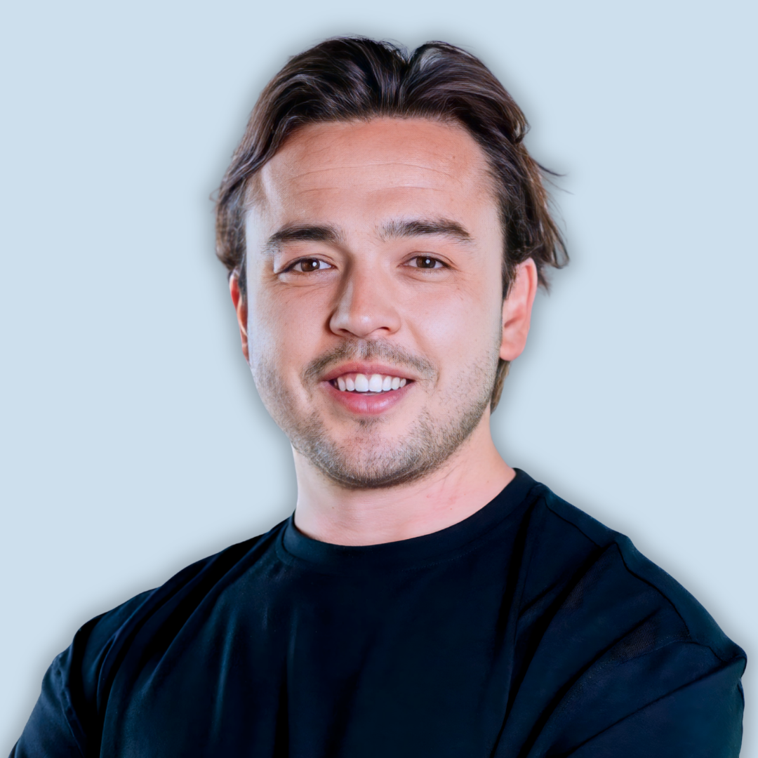 Portret van Nick Brandts