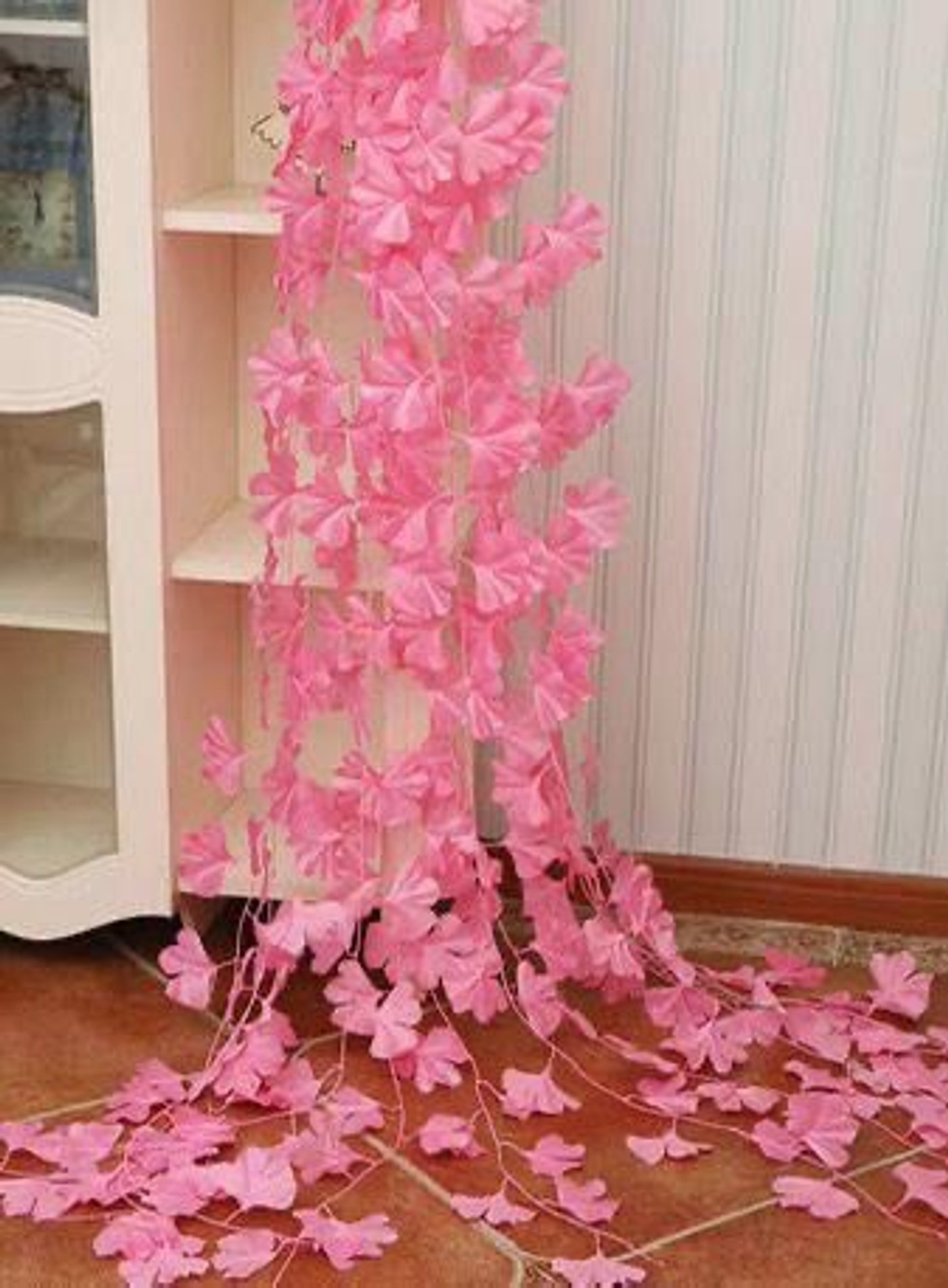 2.1 M Pink vines
