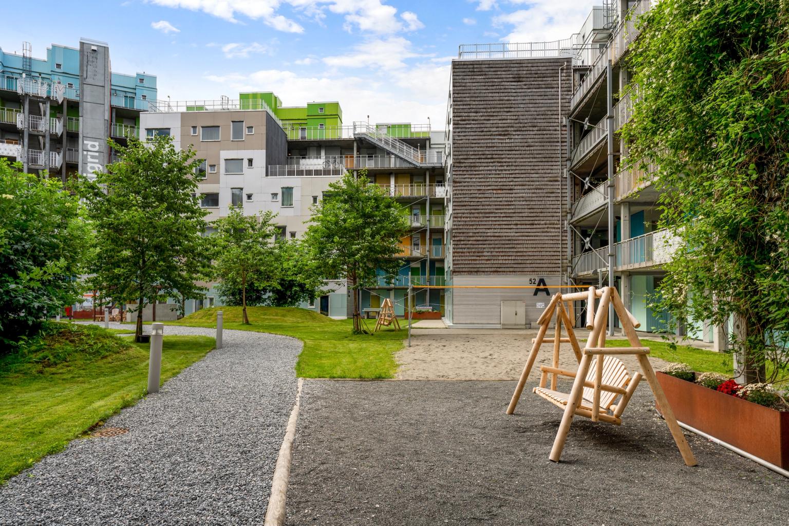 Outdoor area of Grønneviksøren Student Housing.