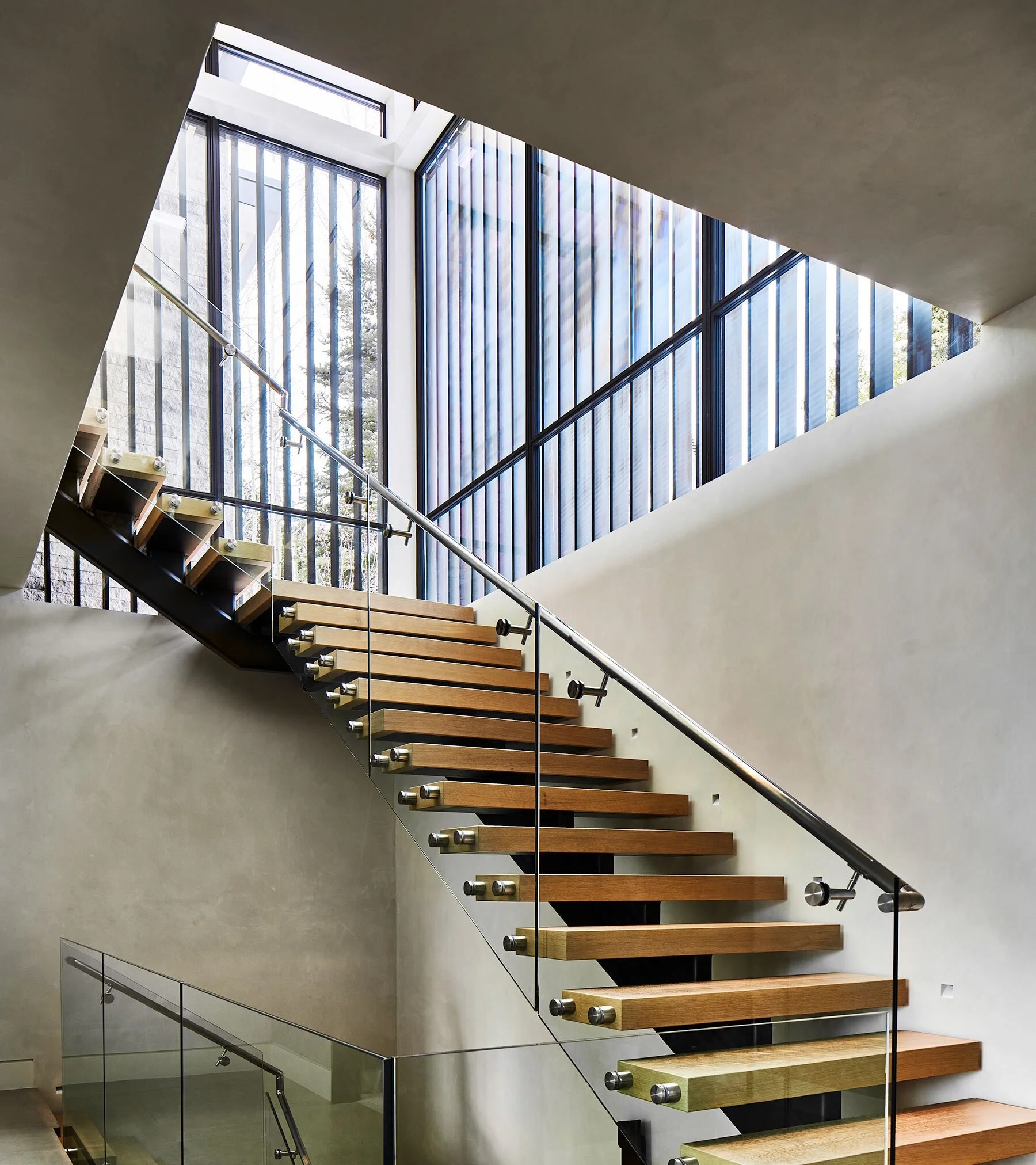 floating open stairway