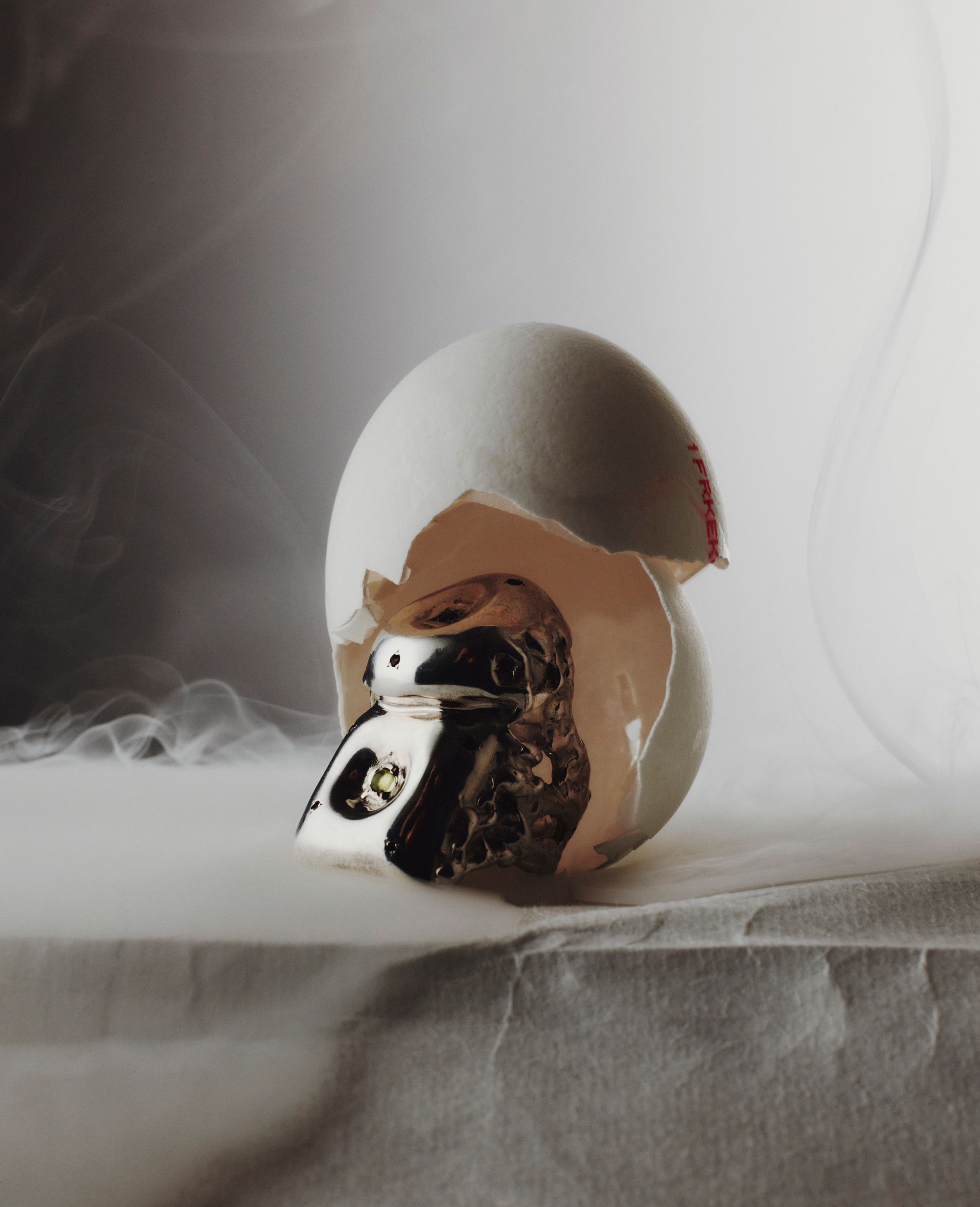 Egg Magnificentia, Danielle Karlikoff Jewellery - Romain Roucoules