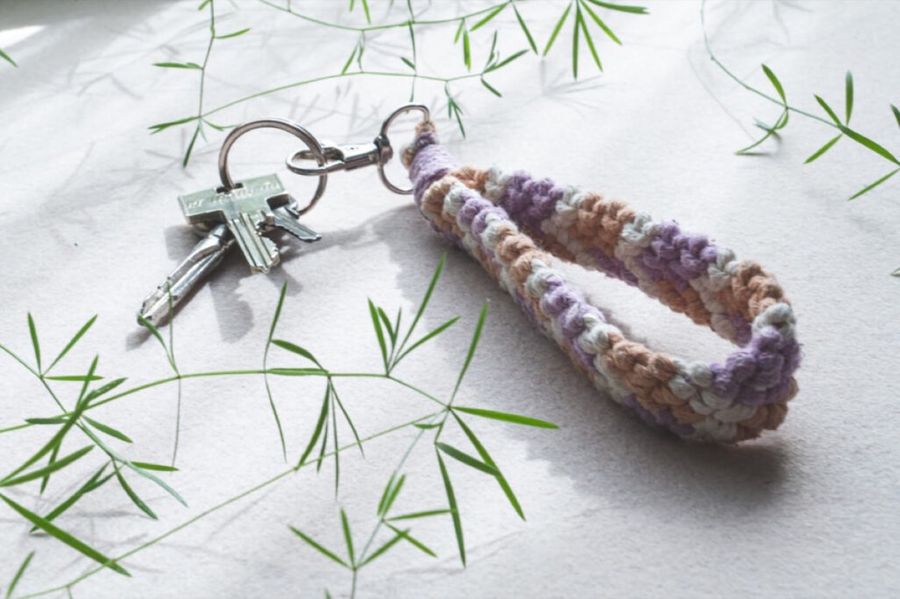 Mara | Lila: Handmade macramé accessory