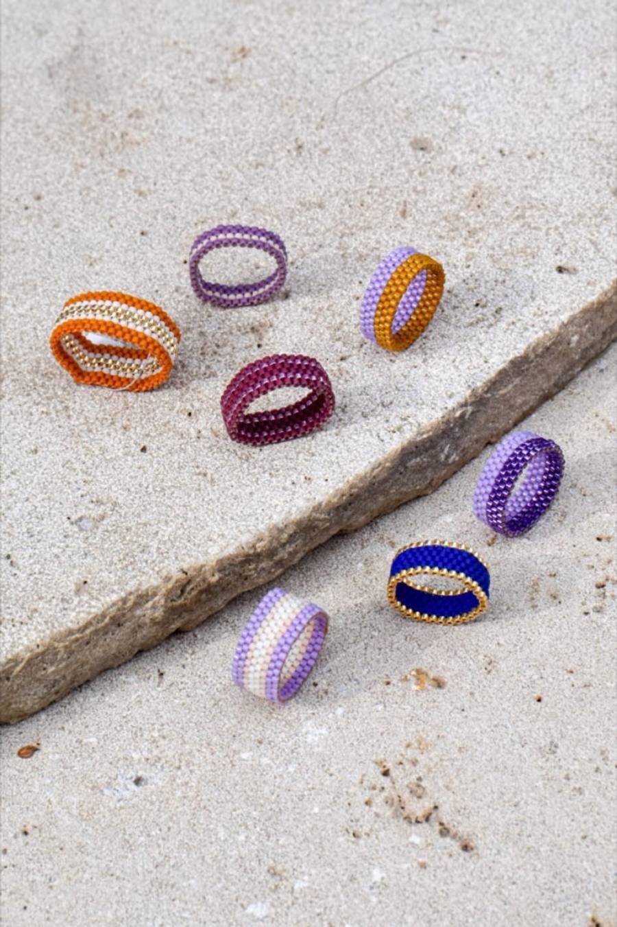 Lola: Handmade glass bead ring