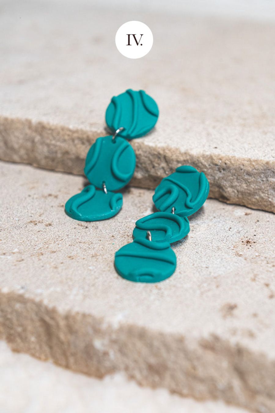 Niya Large IV: Boucles d'oreilles en argile polymère faites main