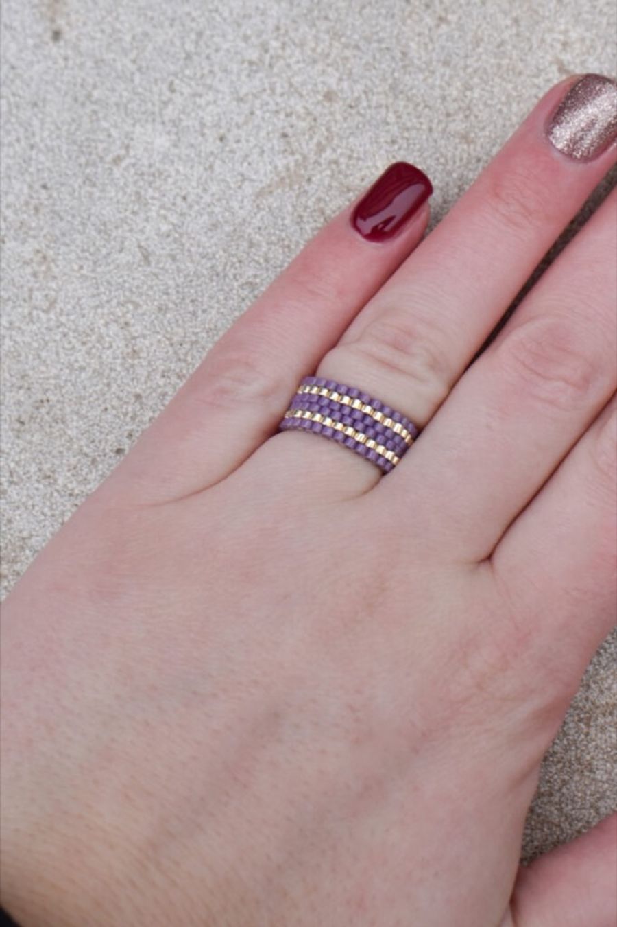 Nola: Handgemaakte ring van glaskralen