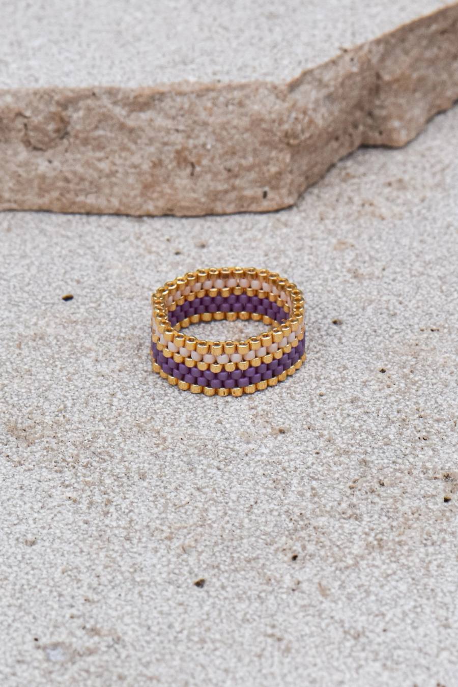 Bella: Anillo de cuentas de cristal hecho a mano (1)