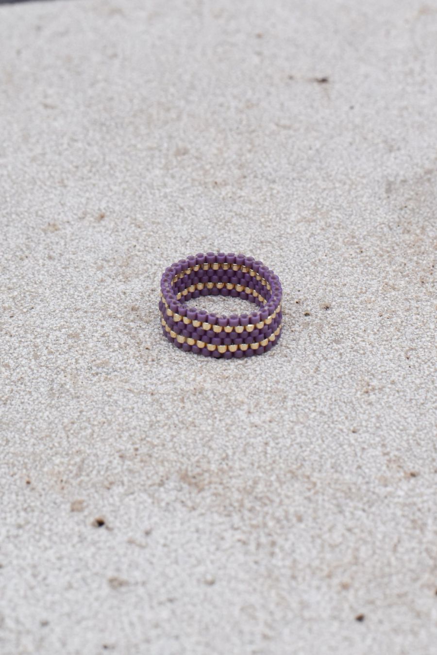 Nola: Handgemaakte ring van glaskralen