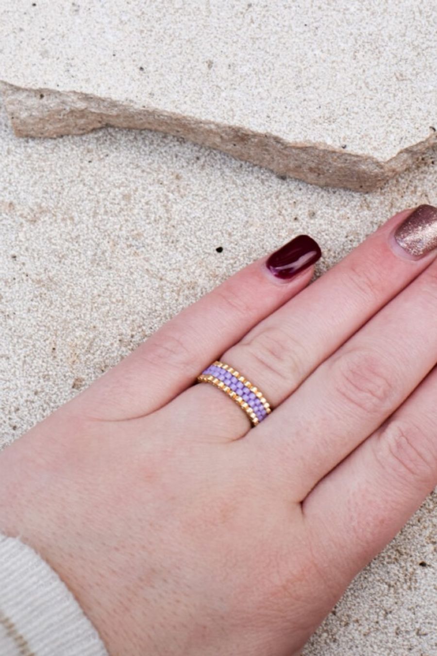 Lilac: Anello in perline di vetro fatto a mano