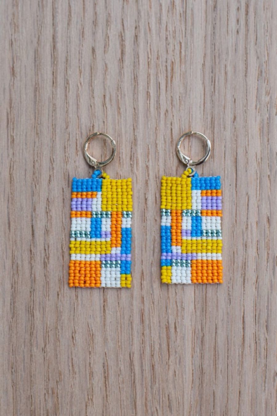 Mae: Boucles d'oreilles en perles de verre faites main