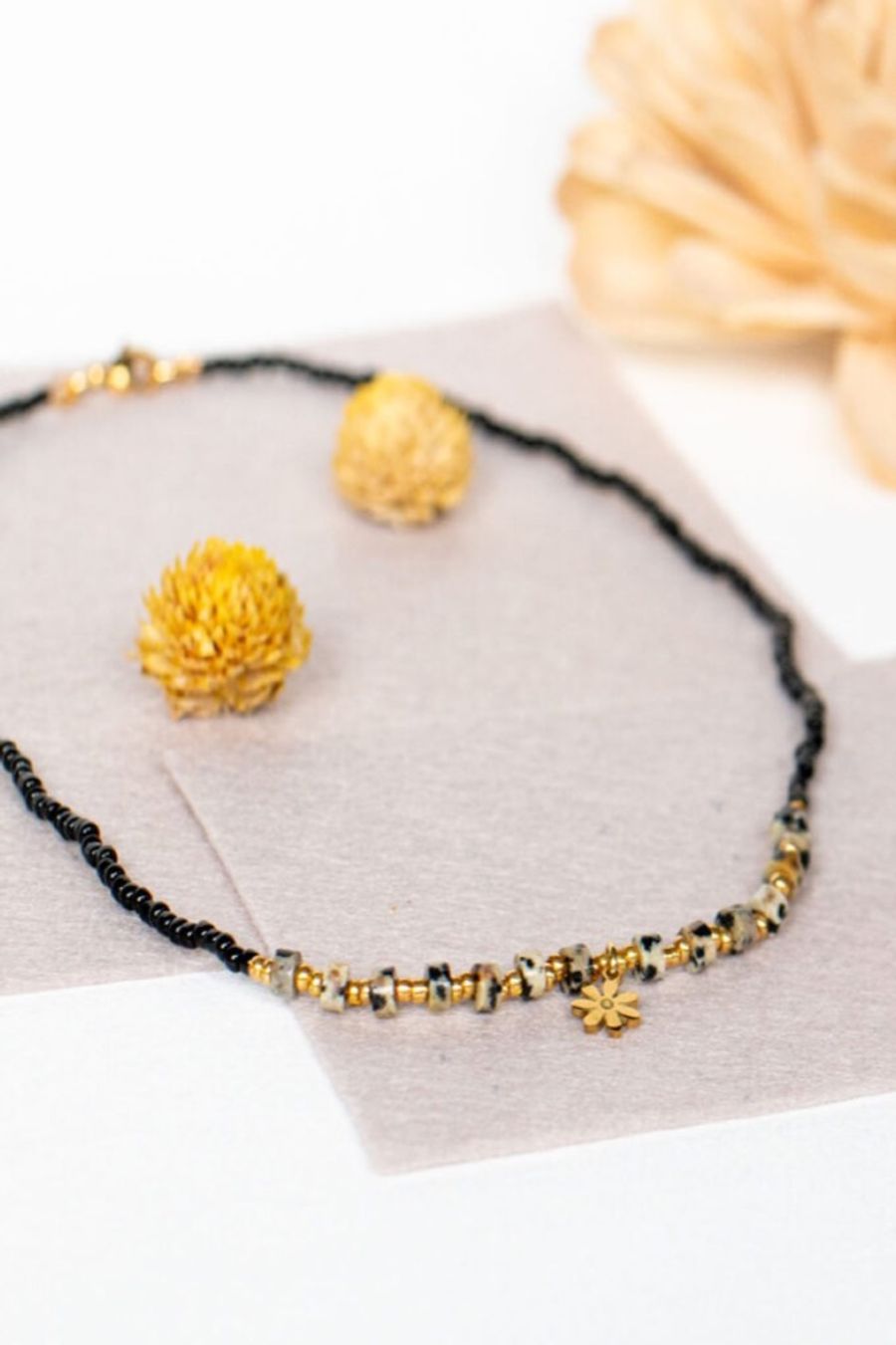 Nora - Ketting: Handmade glass bead necklace