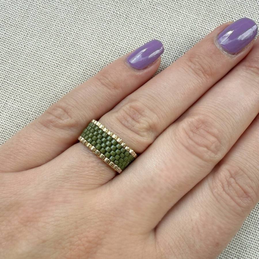 Cleo: Handmade glass bead ring