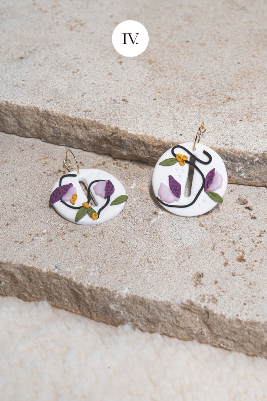 Fleur IV: Boucles d'oreilles en argile polymère faites main