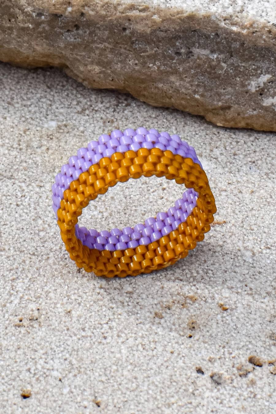 Sun: Anello in perline di vetro fatto a mano (1)