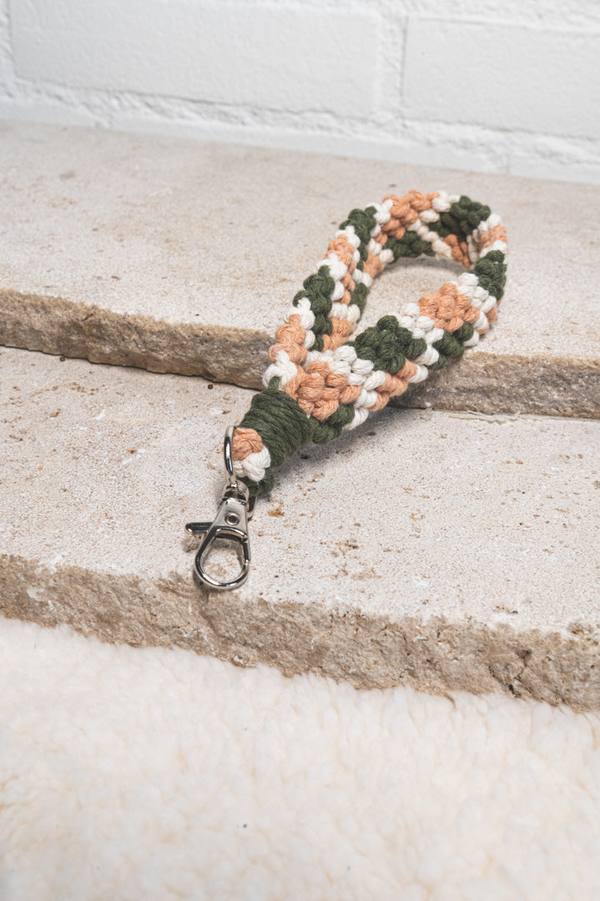 Mara | Groen: Accessorio in macramé fatto a mano