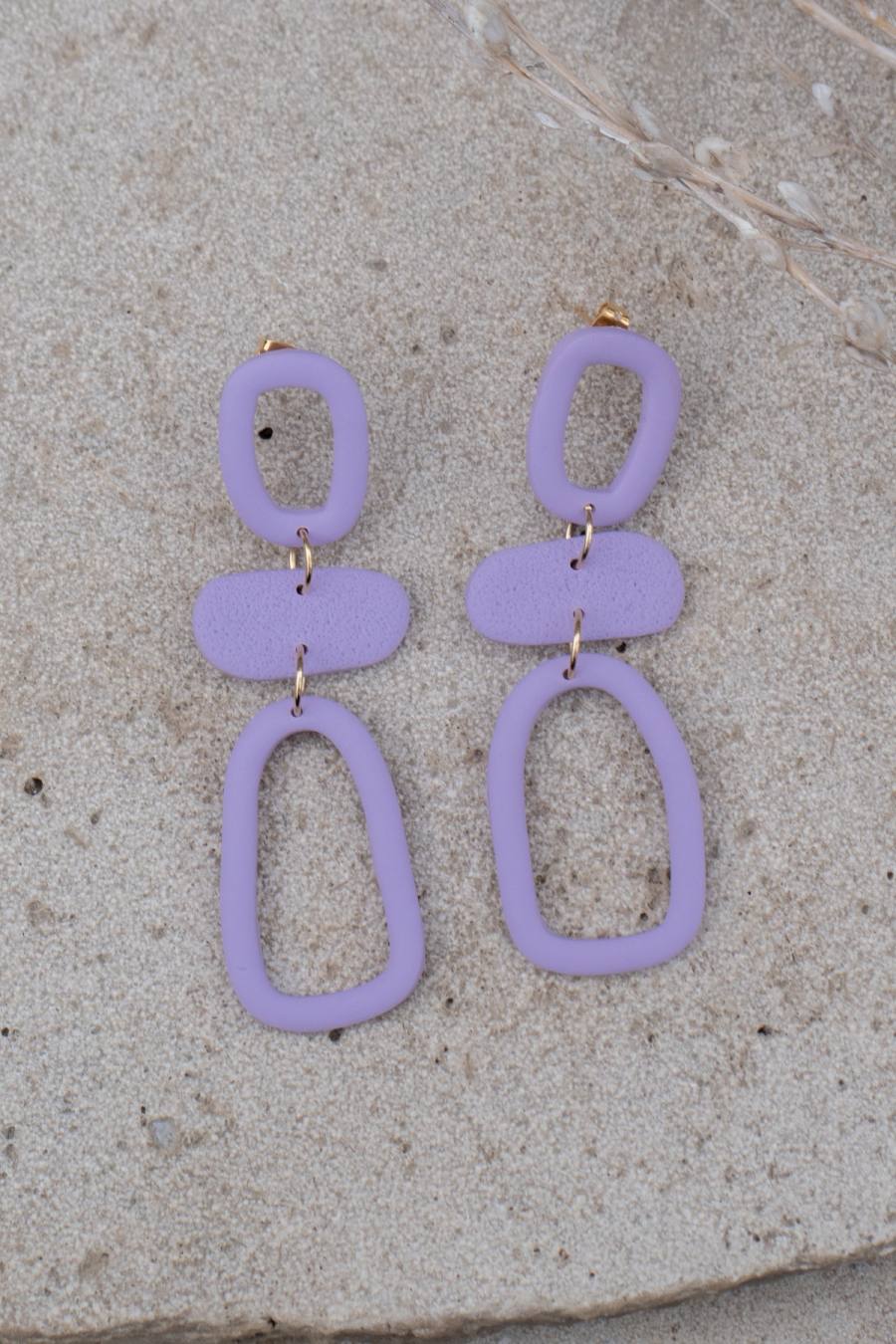 Lea -lila: Handmade polymer clay earrings (1)