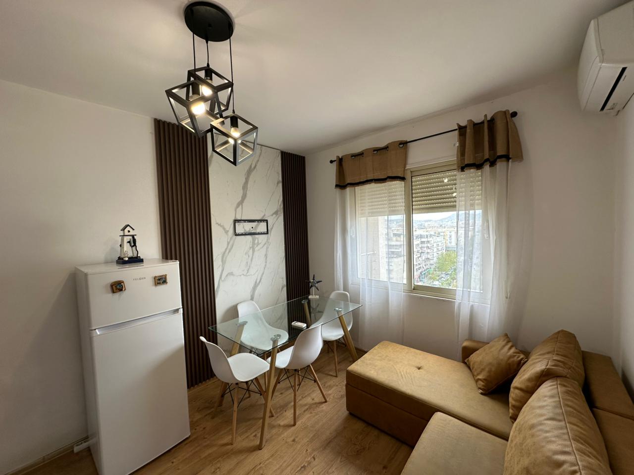 Shitet Apartament 1+1 i Mobiluar | Plazh, Durrës