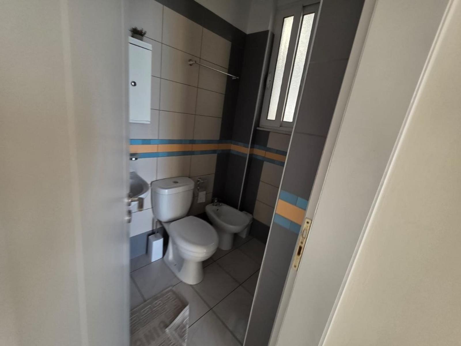 Apartment for sale in Sarande, 61 m², sea view — photo 8 of 9