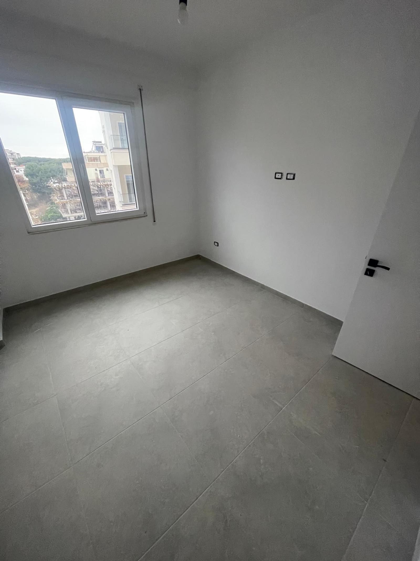 1+1 apartment for sale in Mali i Robit, Durres, 43 m² — photo 8 of 12