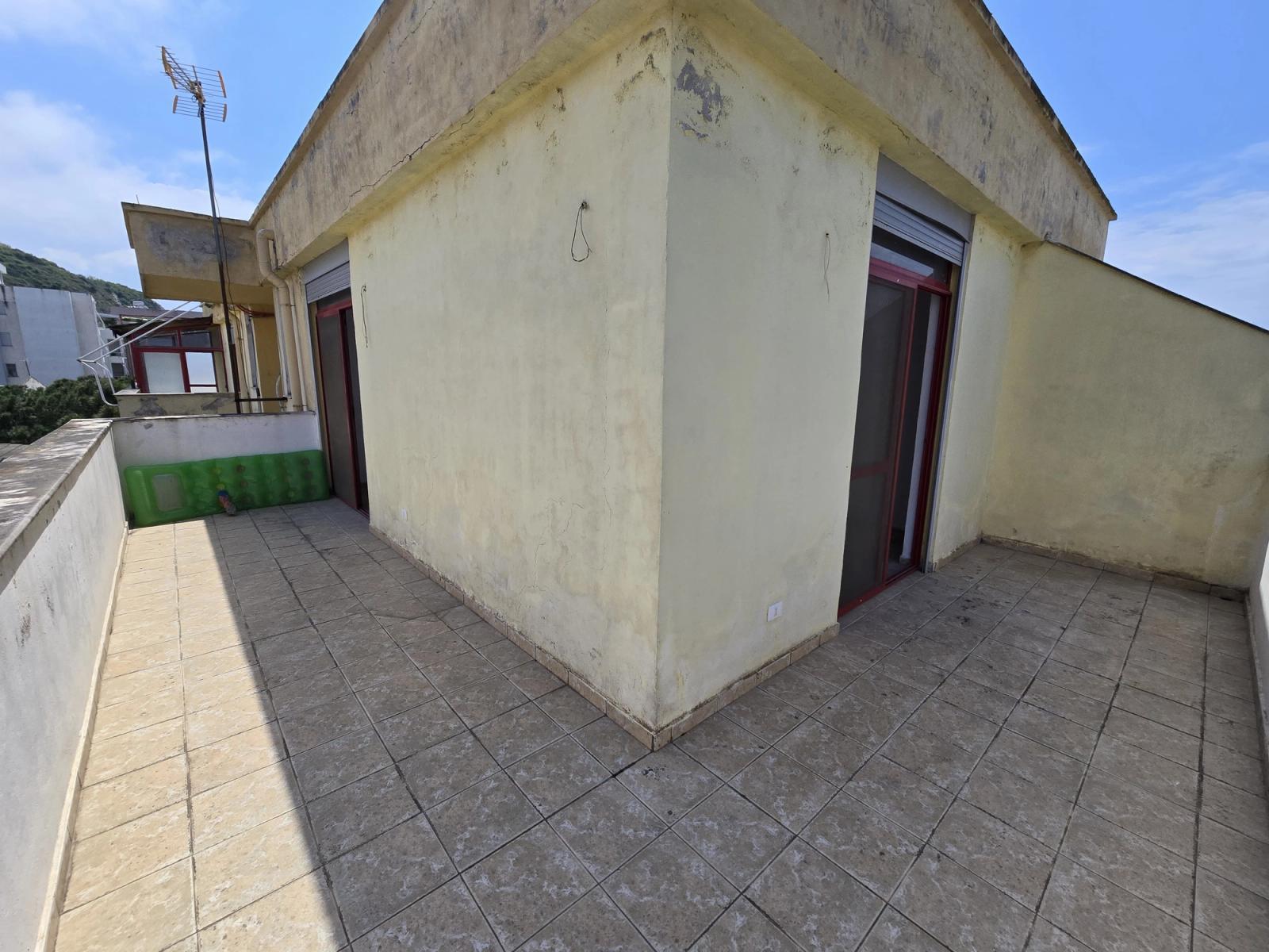 Apartament 1+1, në shitje, Shkëmbi, Durrësi, 42 m², pranë detit — foto 21 nga 32