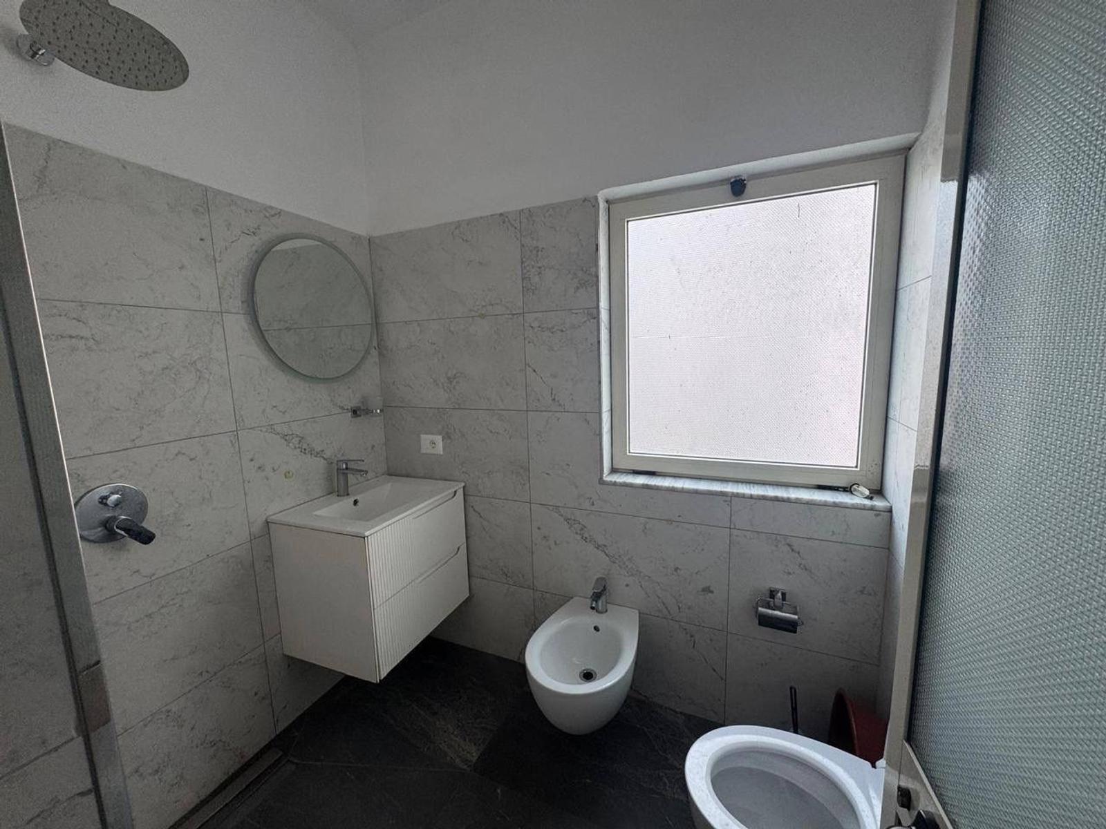Gewerbefläche zum Kauf in Plazh, Durrës, 2193 m² — Foto 12 von 30