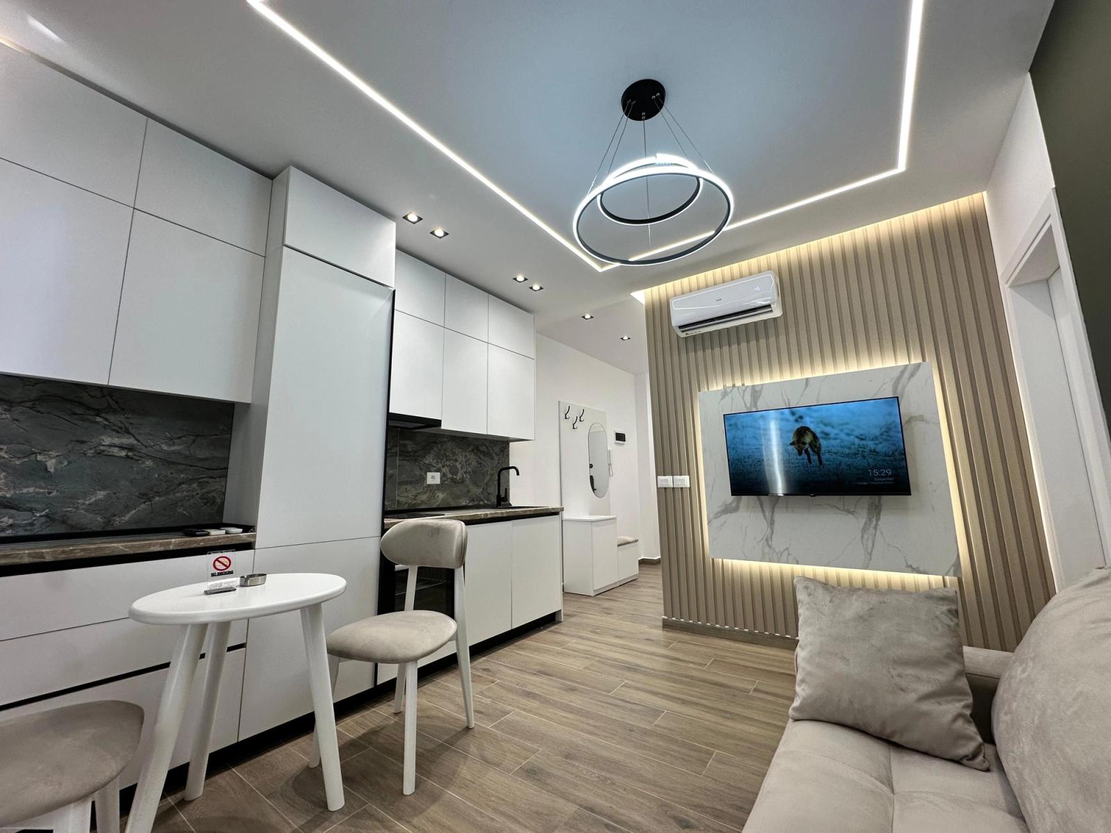 1+1, Mali i Robit, 52.1 m², Durres