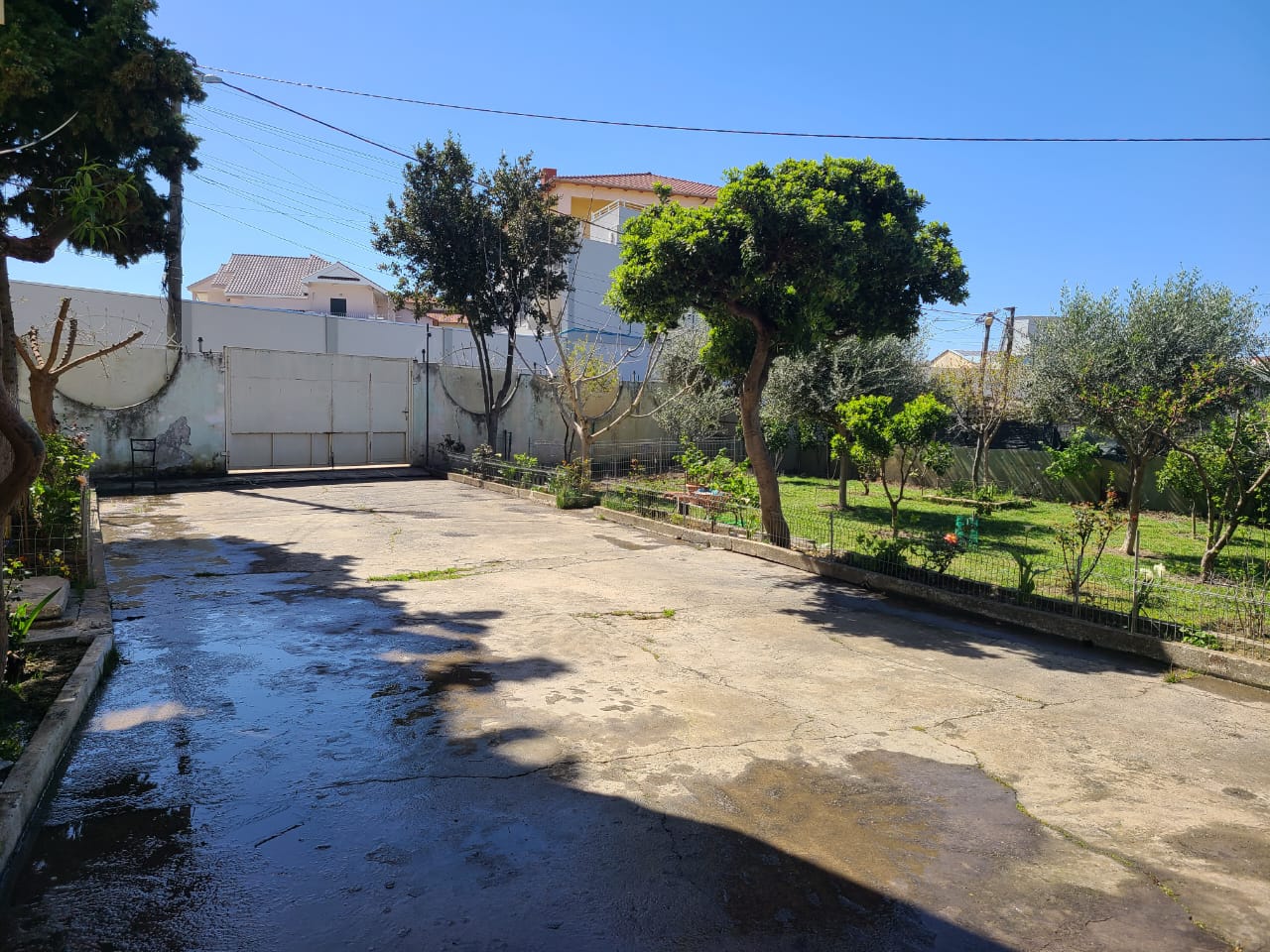 Shiten Kati i 2-të dhe Kati i 3-të i një Shtëpie Private | Shkozet, Durrës