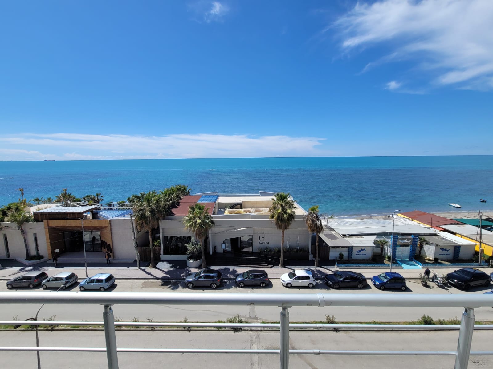 Shitet apartament 2+1 në Currila Durrës!
