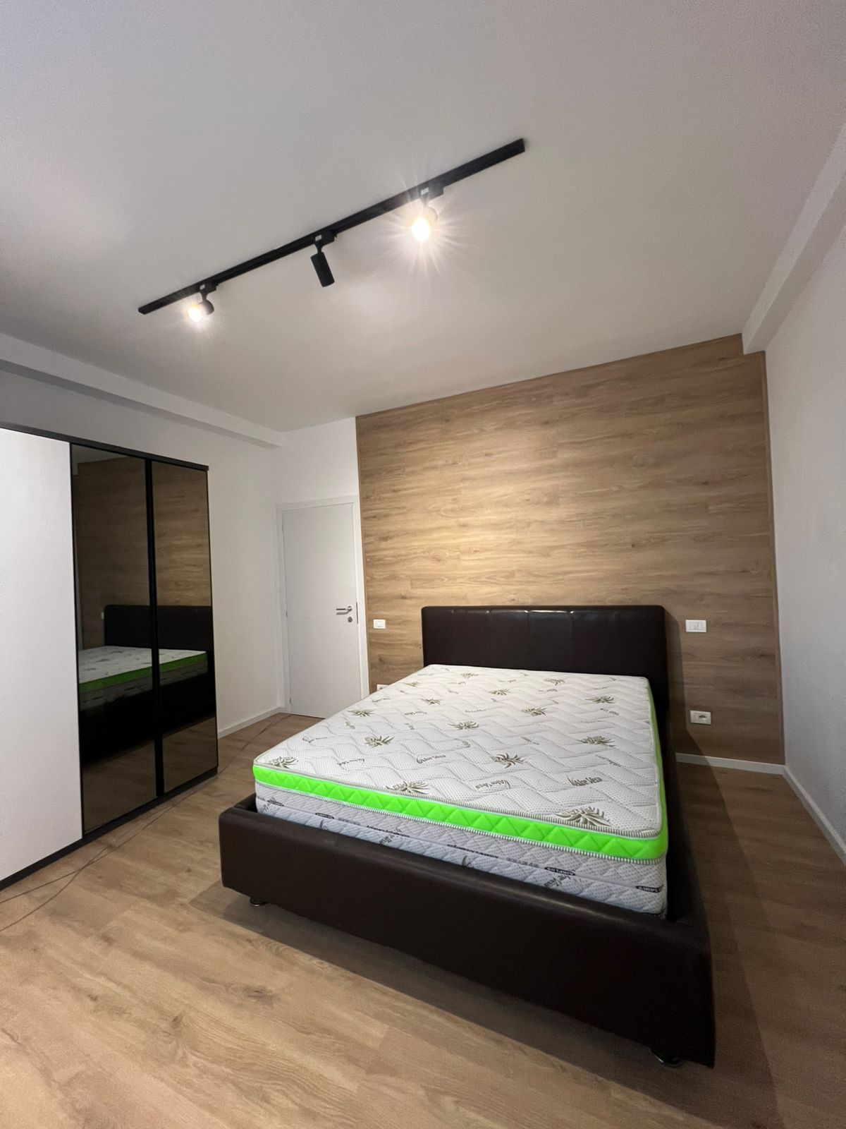 Shitet Apartament 1+1 | Plazh Iliria, Durrës