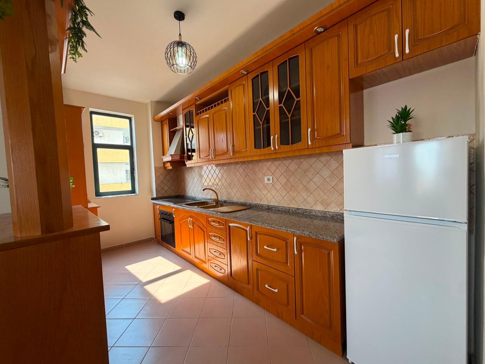 Apartament 2+1 me dy tualete, Rrota e Kuqe, Plazh, Plazhi, Durrësi