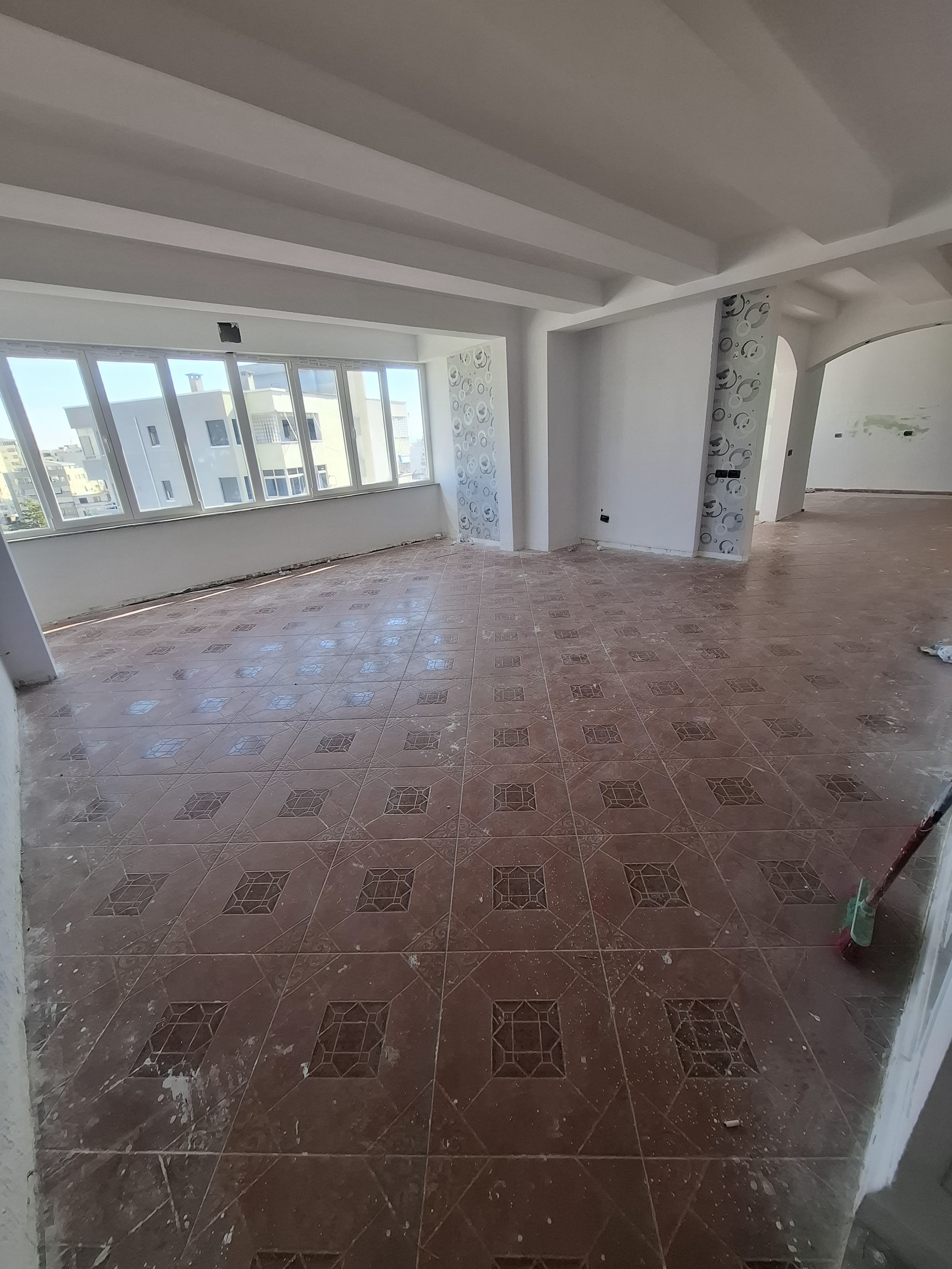 Shitet Apartament 4+1+3 | Pallati i Kulturës, Durrës