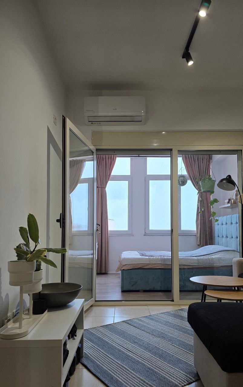 Apartament 1+1 me pamje nga deti