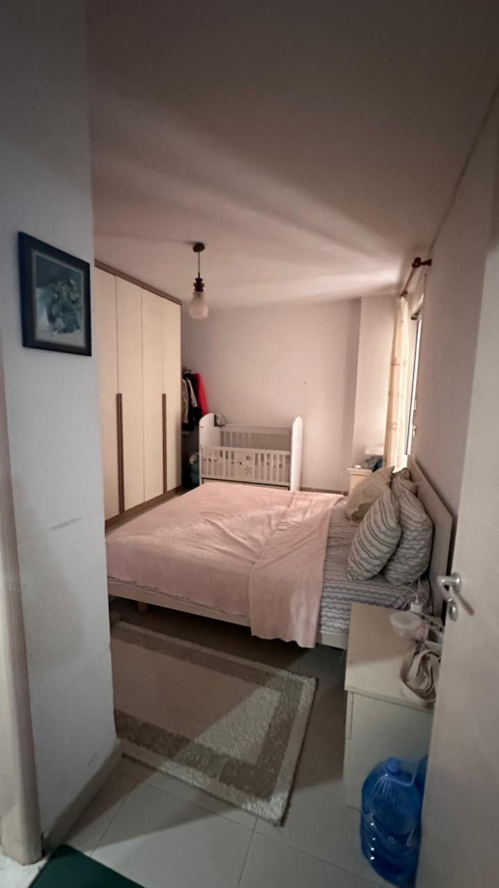 Shitet Apartament 2+1 + 2 Tualete + Verandë | Lagjja 18, Durrës