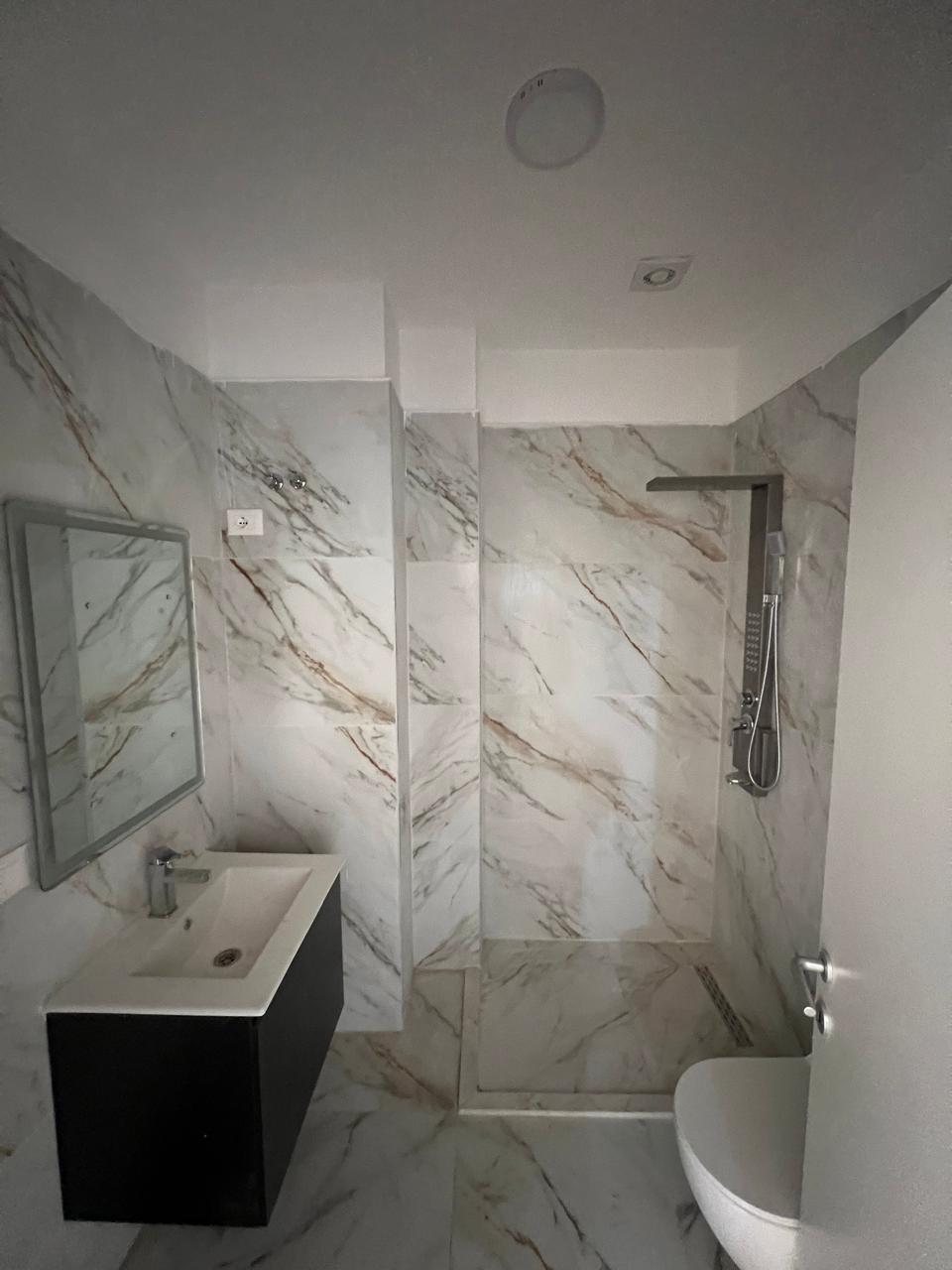 Shitet Apartament 2+1 | Plazh Iliria, Durrës