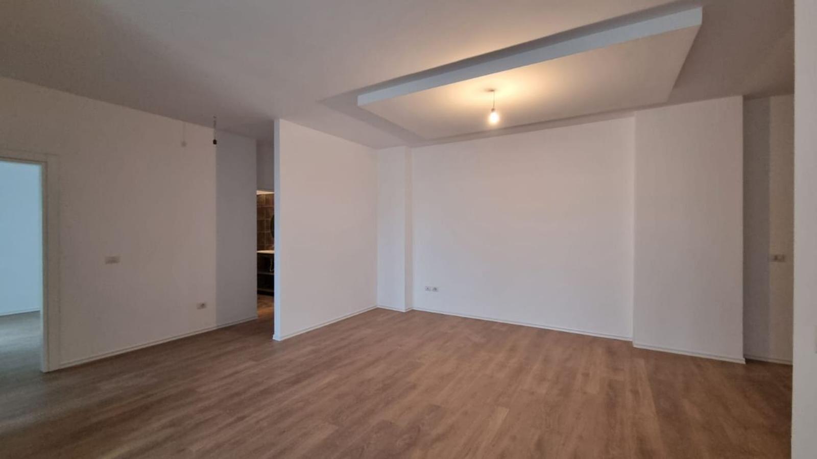2+1 з двома балконами, Vlorë, 108,5 м², Вльора