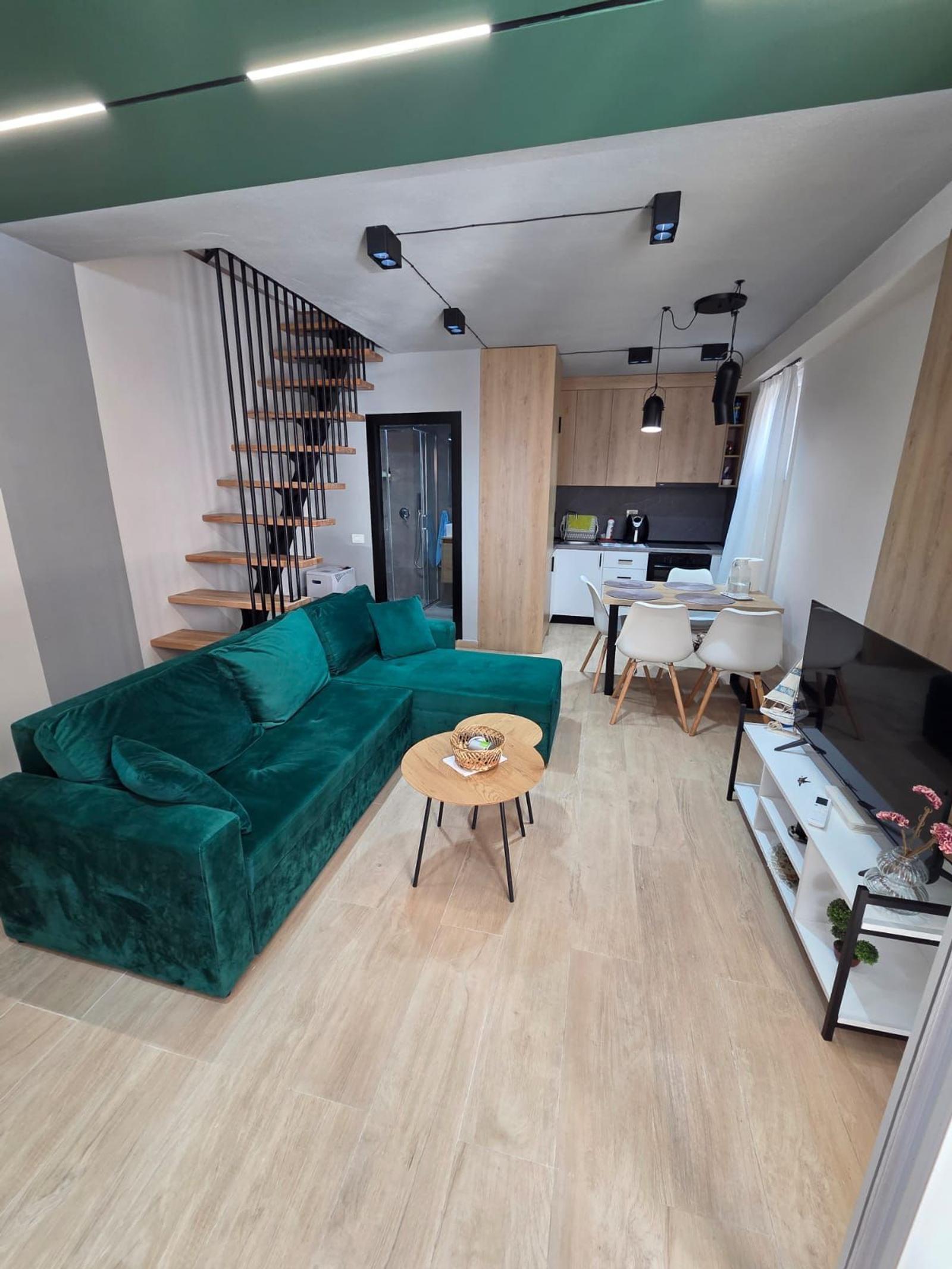 Appartamento 2+1, in vendita, Shkëmbi, Durazzo, 70 m² — foto 1 di 14