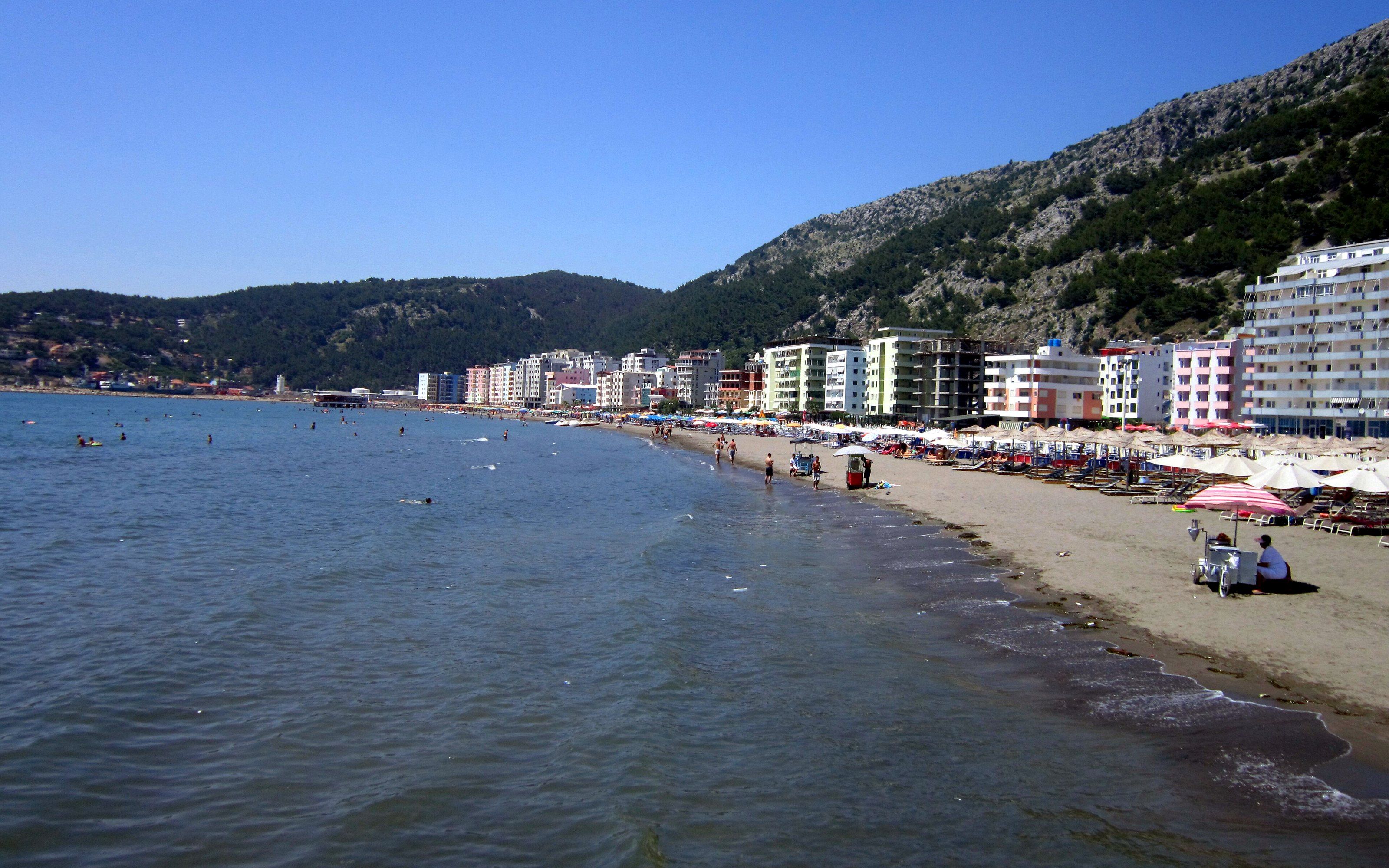 The beach and seafront at Shëngjin (cropped, colour adjusted) — Drdenn3