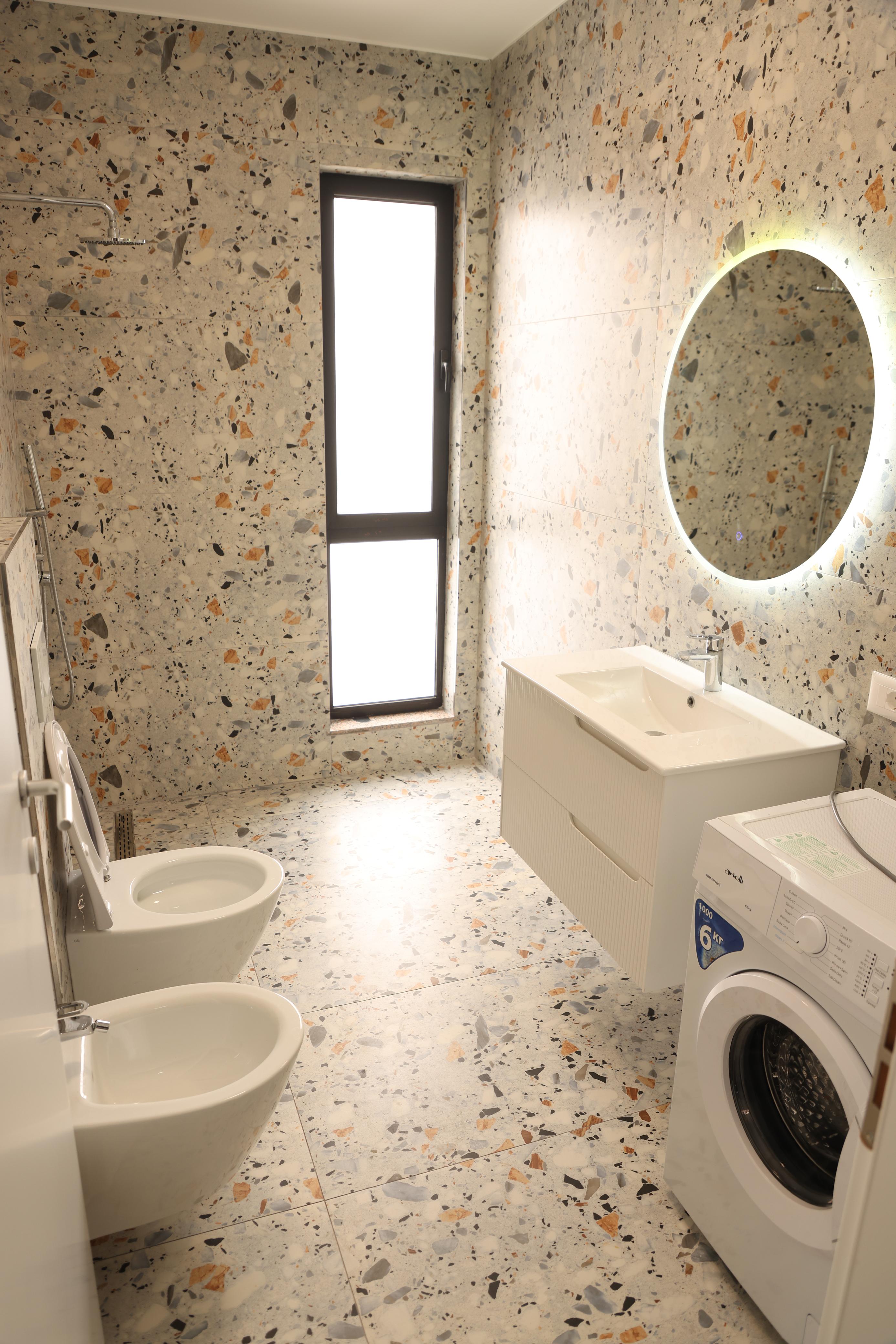 Shitet Apartament 2+1 | Mali i Robit, Durrës