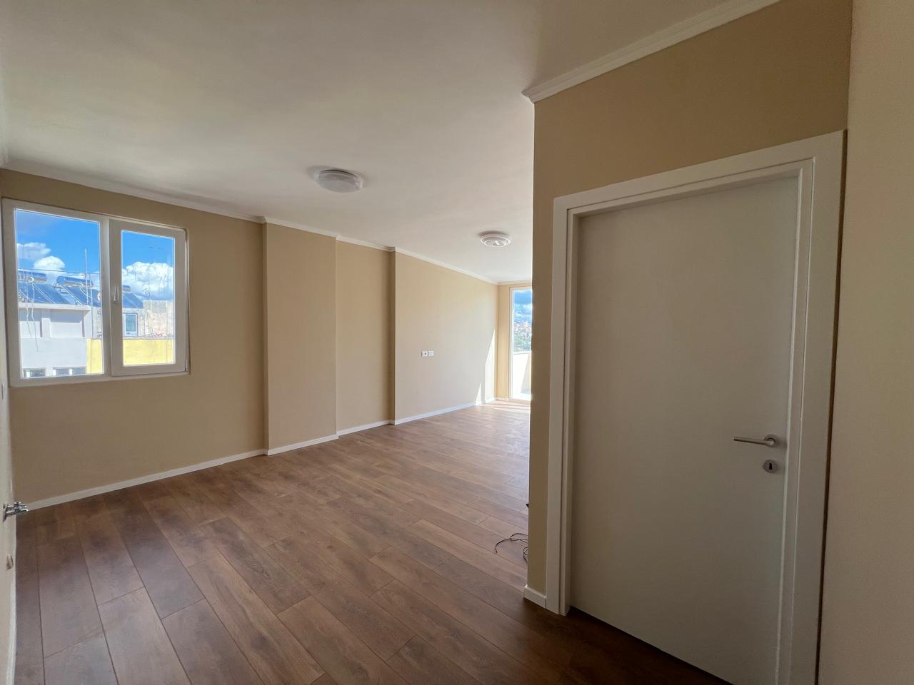 Shitet Apartament 2+1 | Plazh Iliria, Durrës