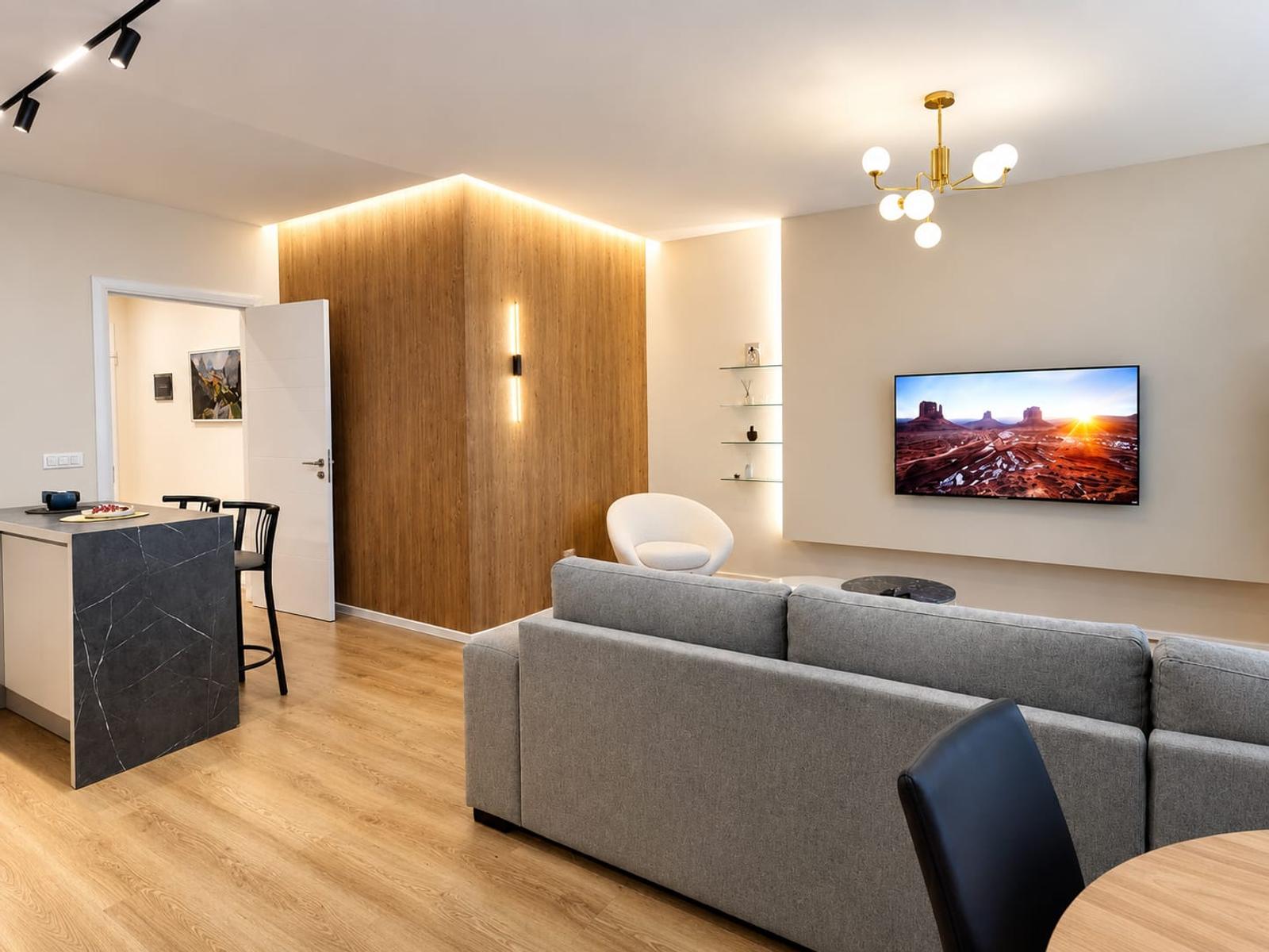 Wohnung 1+1 zum Kauf in Stadtzentrum, Durrës, 100 m² — Foto 2 von 6
