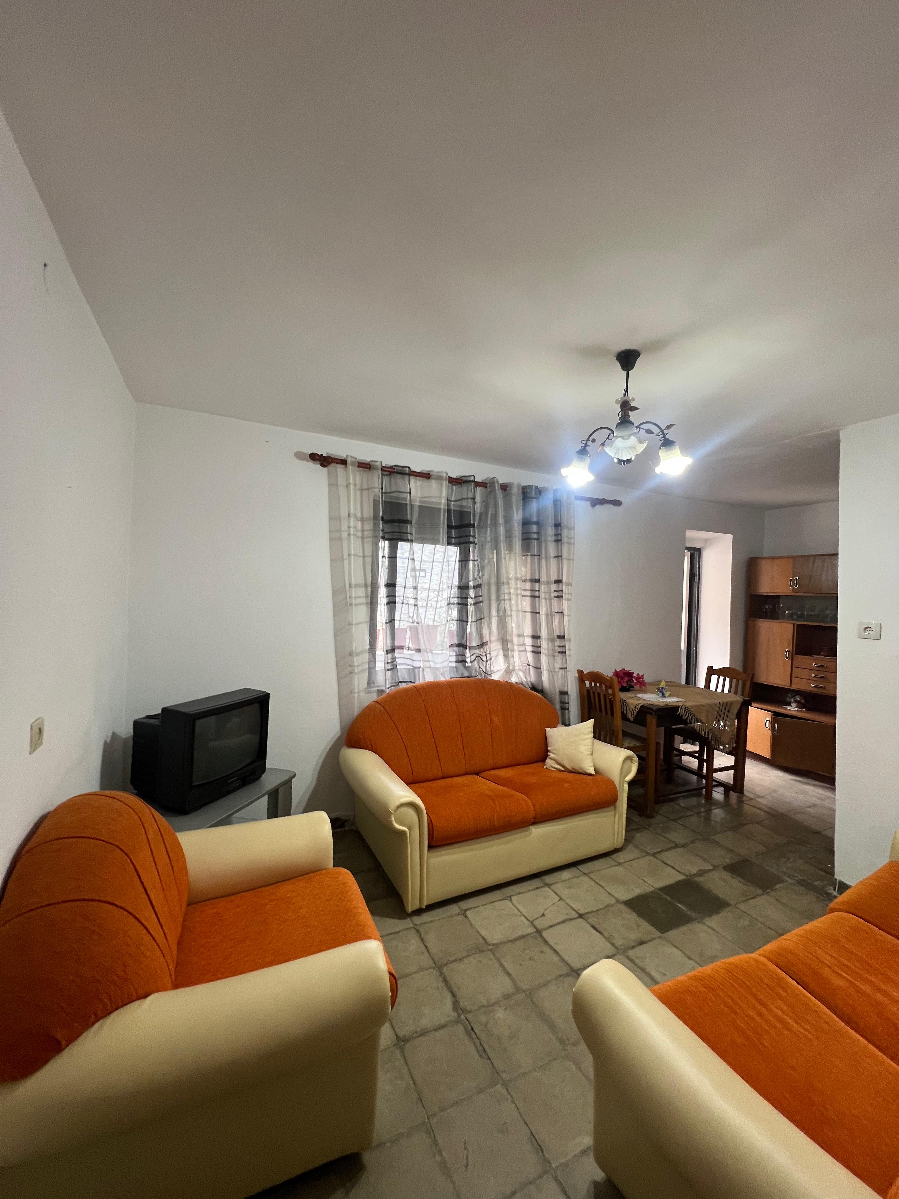 Shitet Apartament 2+1 | Pranë Eftali Koçi, Durrës